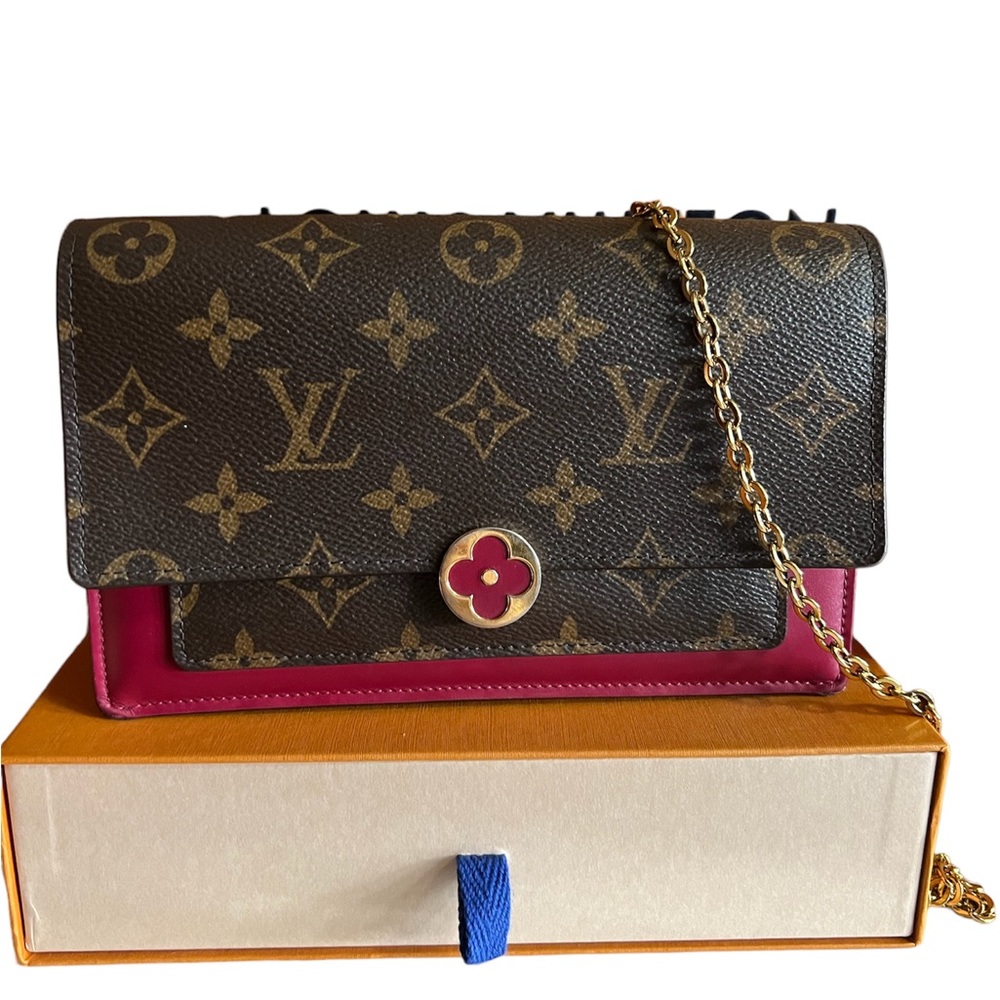 Louis Vuitton monogram canvas Flore wallet on chain gold fuchsia flower clasp